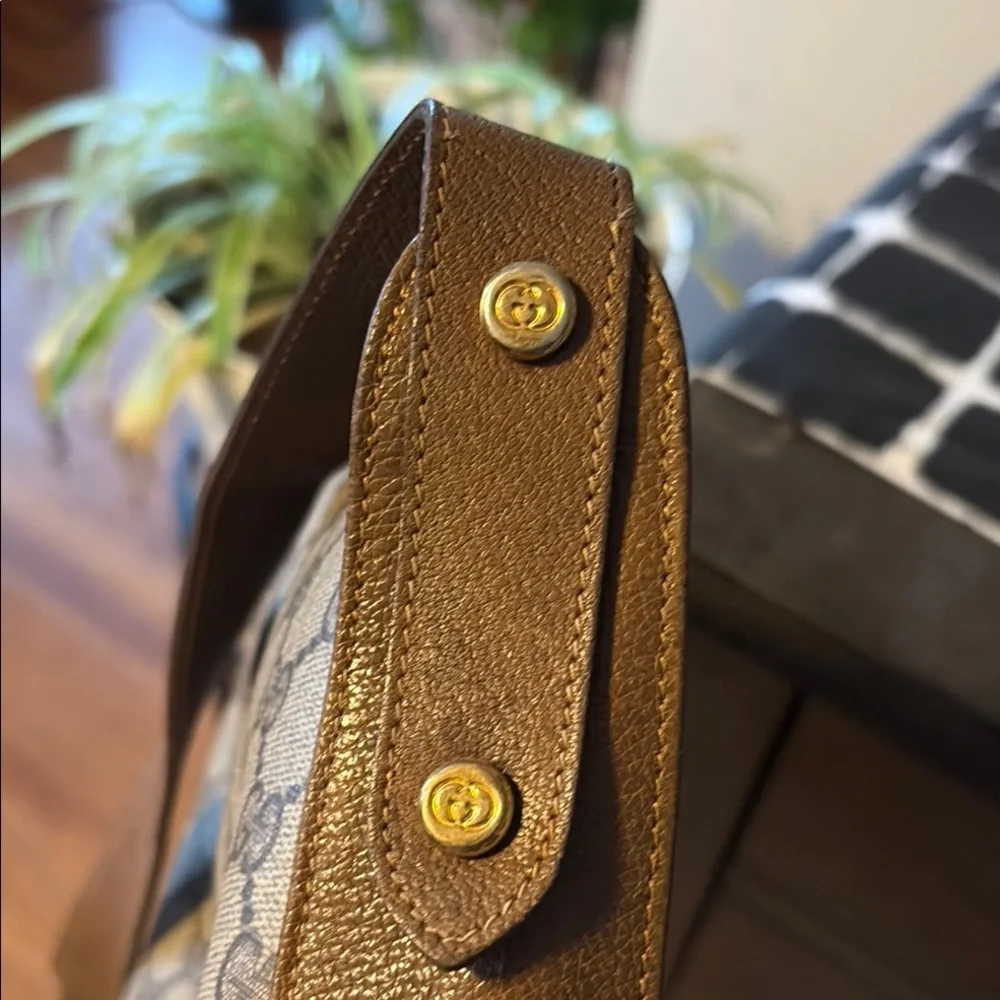 Gucci Beige and Brown Monogram Crossbody Bag - Picture 15 of 15
